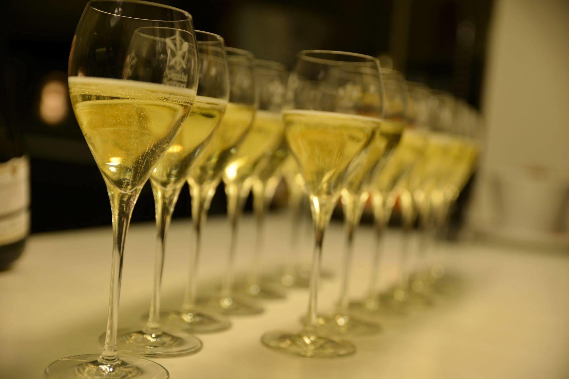 Hotel Miramonti Enoteca Pove del Grappa Eksteriør billede
